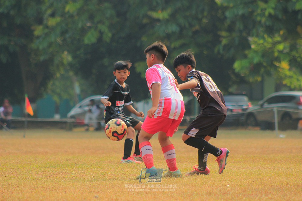 ijlu11 big8 190726 jips soccer vs farama fc