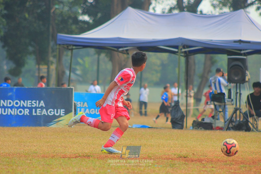 ijlu11 big8 190726 jips soccer vs farama fc