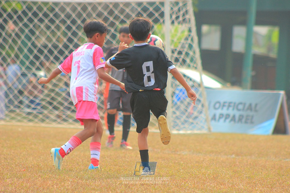 ijlu11 big8 190726 jips soccer vs farama fc