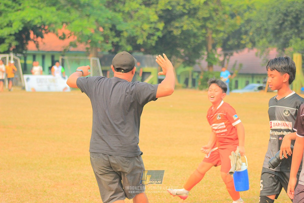 ijlu11 big8 190726 jips soccer vs farama fc