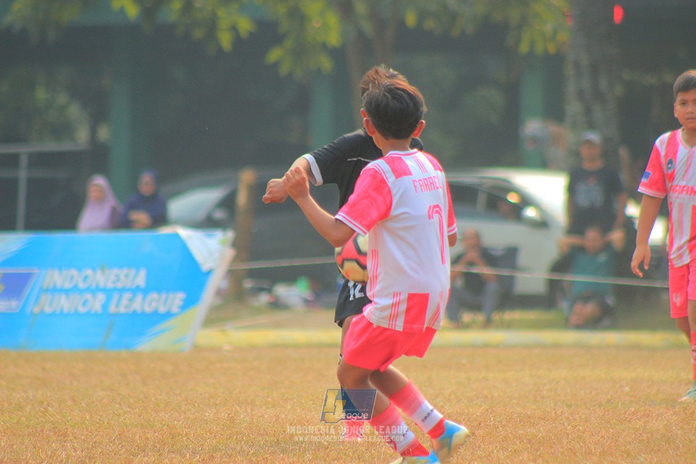 ijlu11 big8 190726 jips soccer vs farama fc