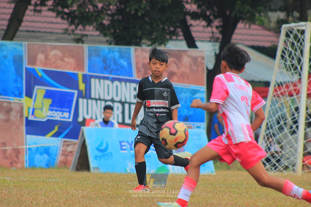 ijlu11 big8 190726 jips soccer vs farama fc