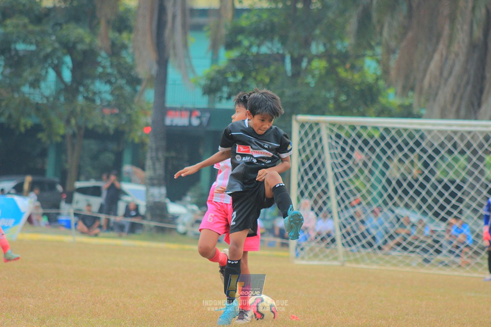 ijlu11 big8 190726 jips soccer vs farama fc