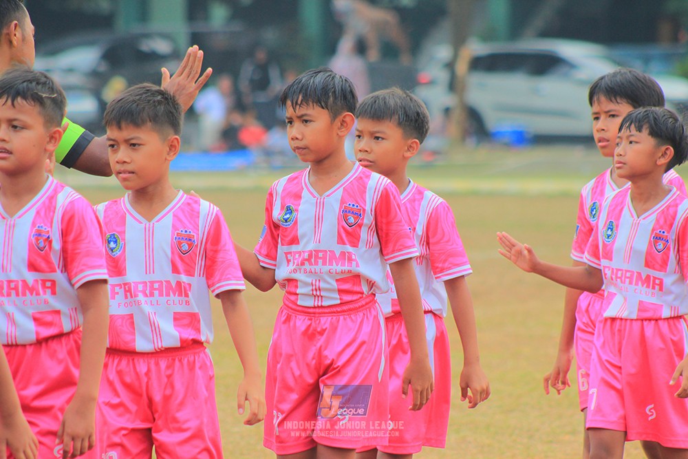 ijlu11 big8 190726 jips soccer vs farama fc
