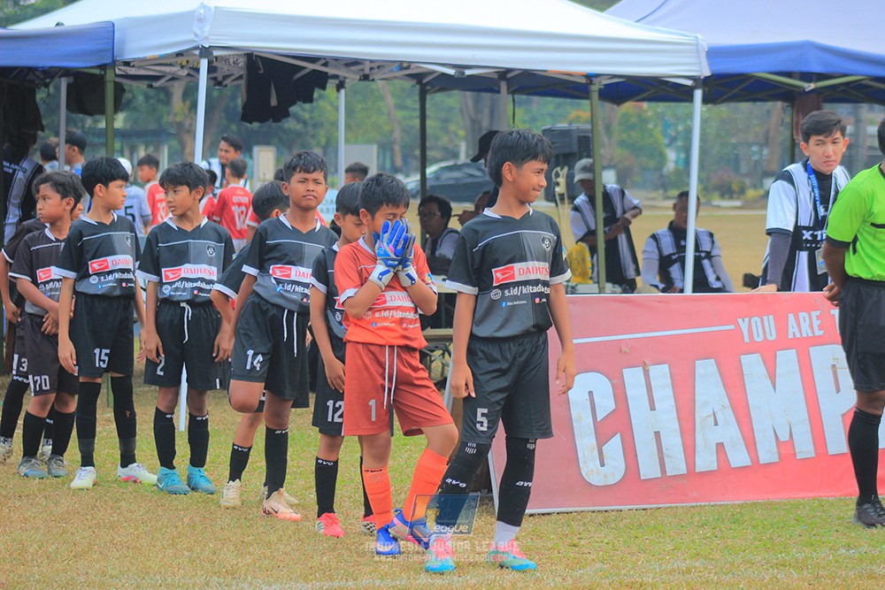 ijlu11 big8 190726 jips soccer vs farama fc
