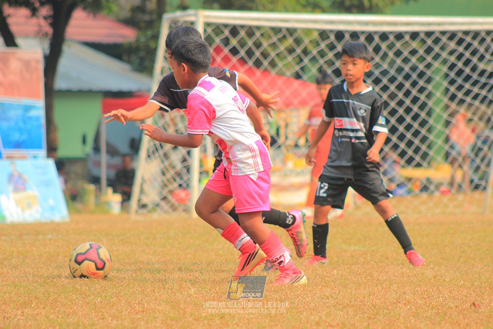 ijlu11 big8 190726 jips soccer vs farama fc