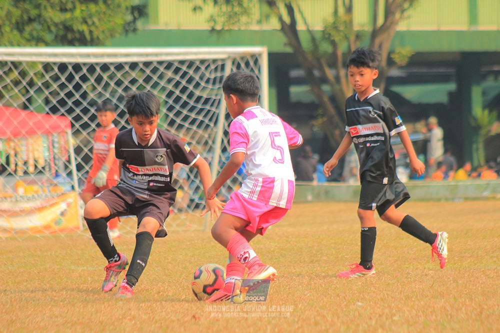 ijlu11 big8 190726 jips soccer vs farama fc