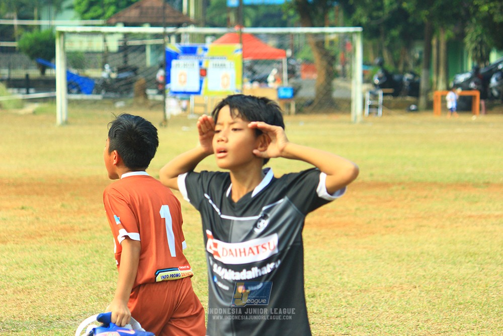 ijlu11 big8 190726 jips soccer vs farama fc