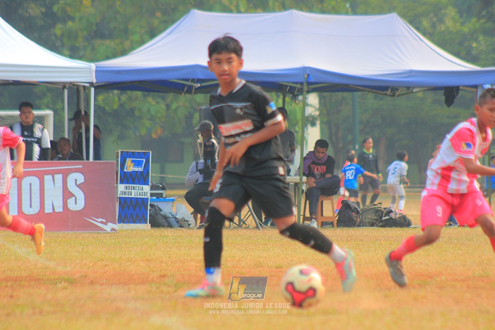 ijlu11 big8 190726 jips soccer vs farama fc