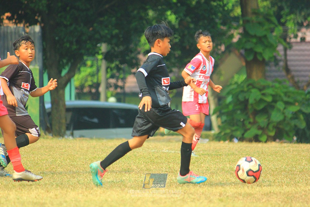 ijlu11 big8 190726 jips soccer vs farama fc