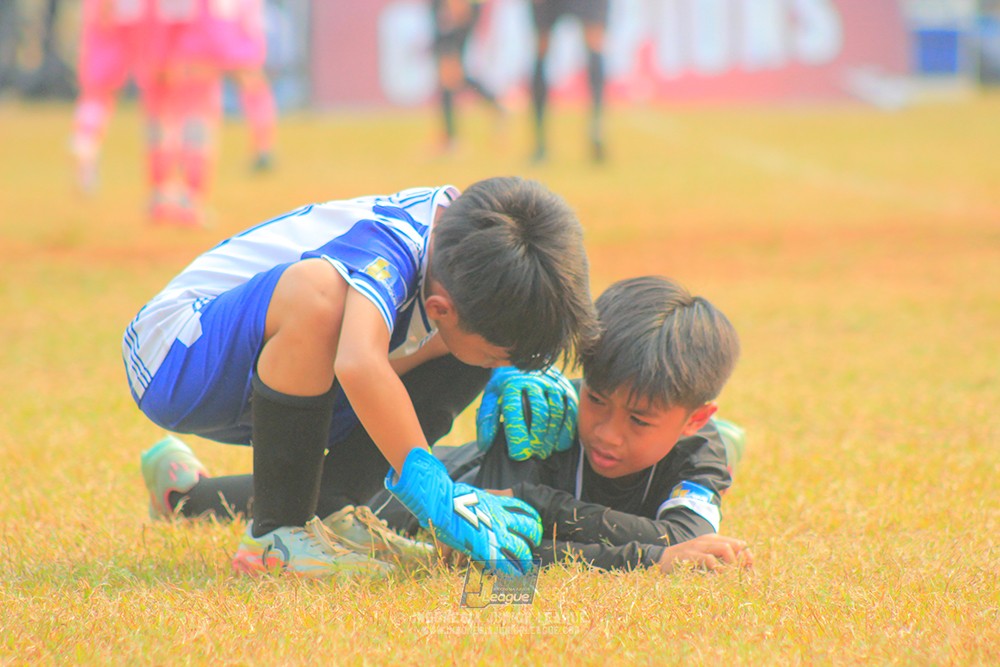ijlu11 big8 190726 jips soccer vs farama fc
