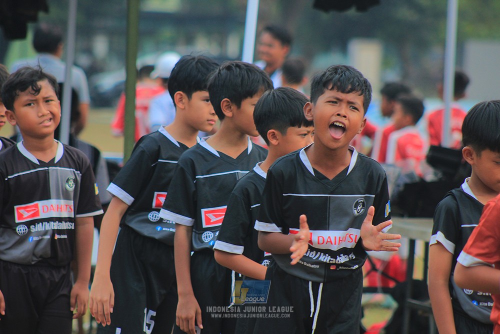 ijlu11 big8 190726 jips soccer vs farama fc