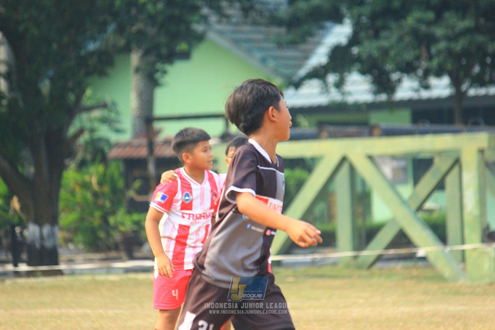 ijlu11 big8 190726 jips soccer vs farama fc