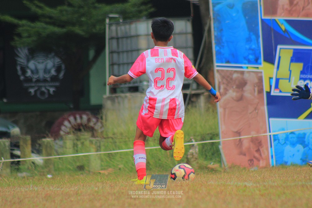 ijlu11 big8 190726 jips soccer vs farama fc