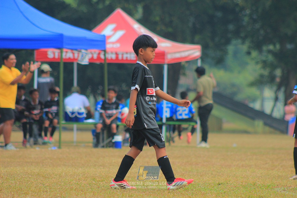 ijlu11 big8 190726 jips soccer vs farama fc