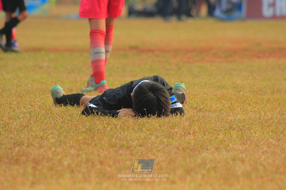 ijlu11 big8 190726 jips soccer vs farama fc