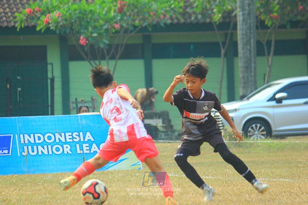 ijlu11 big8 190726 jips soccer vs farama fc