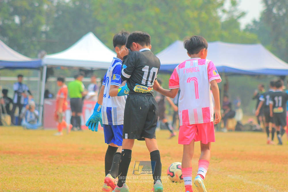 ijlu11 big8 190726 jips soccer vs farama fc