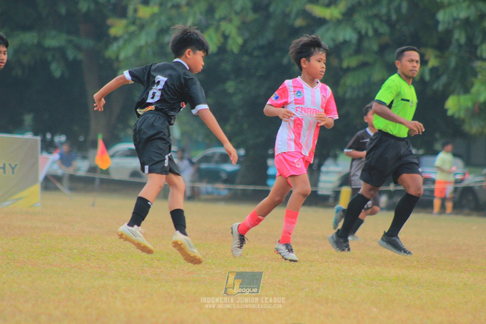 ijlu11 big8 190726 jips soccer vs farama fc