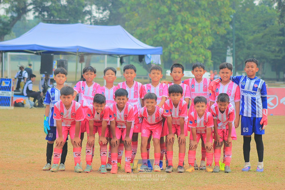 ijlu11 big8 190726 jips soccer vs farama fc
