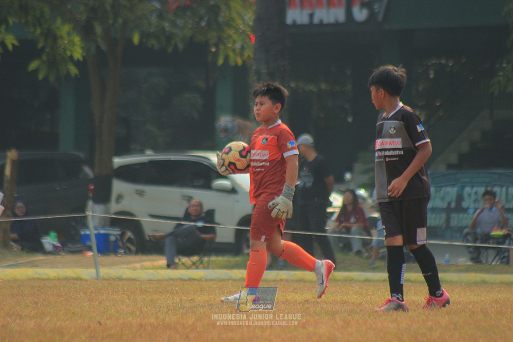 ijlu11 big8 190726 jips soccer vs farama fc