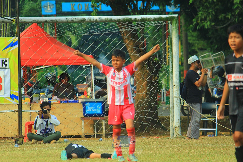 ijlu11 big8 190726 jips soccer vs farama fc