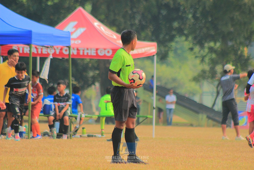 ijlu11 big8 190726 jips soccer vs farama fc