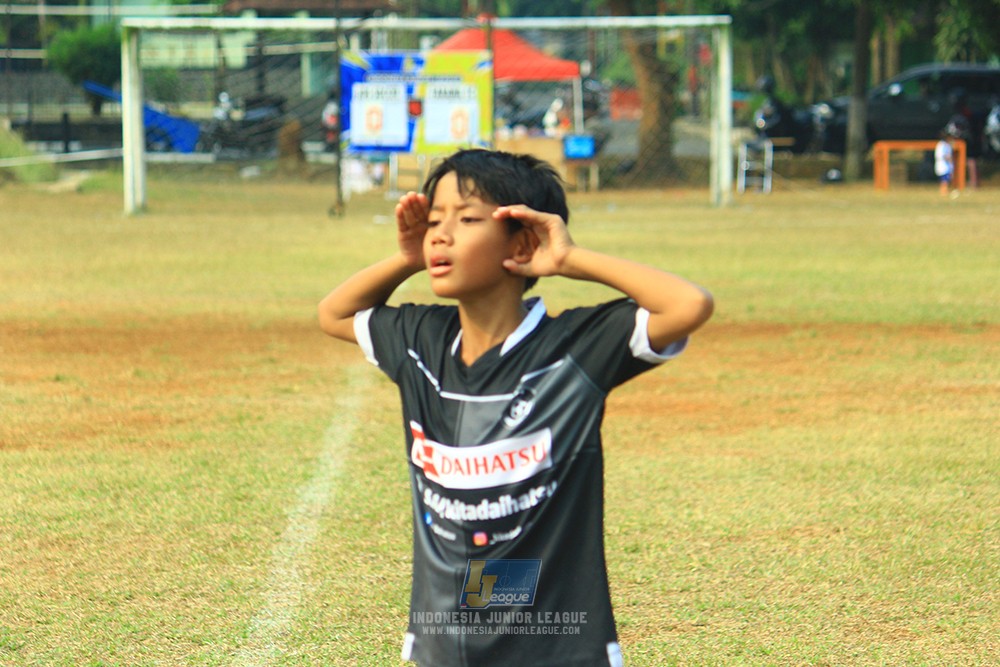 ijlu11 big8 190726 jips soccer vs farama fc