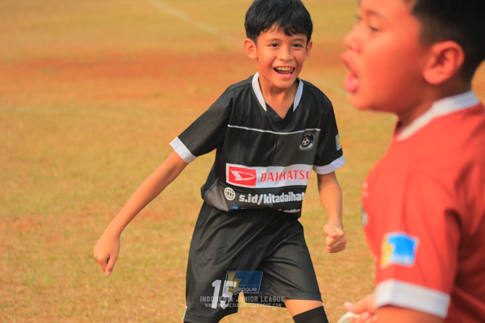 ijlu11 big8 190726 jips soccer vs farama fc