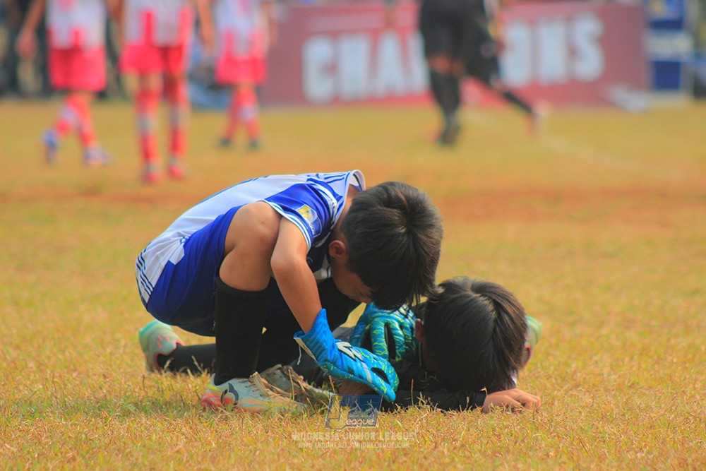 ijlu11 big8 190726 jips soccer vs farama fc