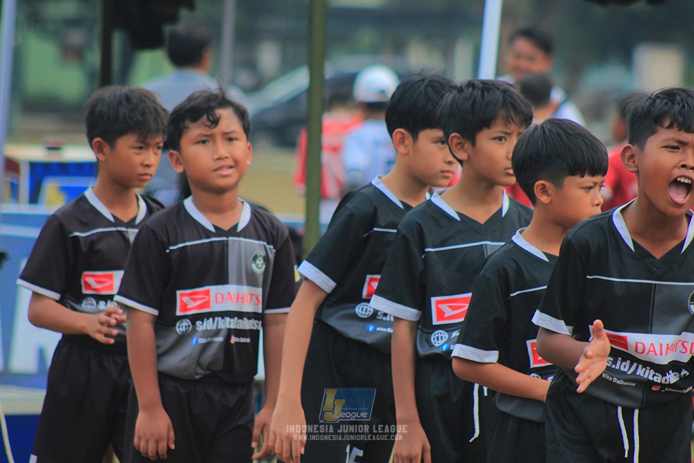 ijlu11 big8 190726 jips soccer vs farama fc