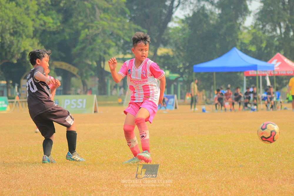 ijlu11 big8 190726 jips soccer vs farama fc