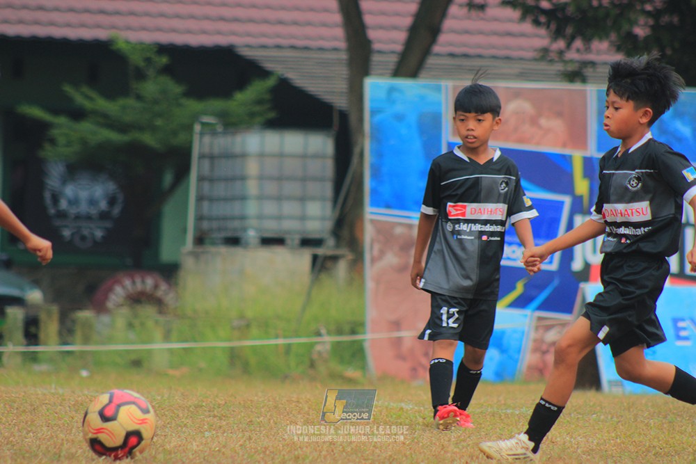 ijlu11 big8 190726 jips soccer vs farama fc