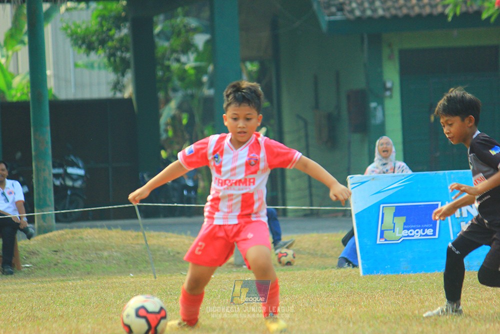 ijlu11 big8 190726 jips soccer vs farama fc