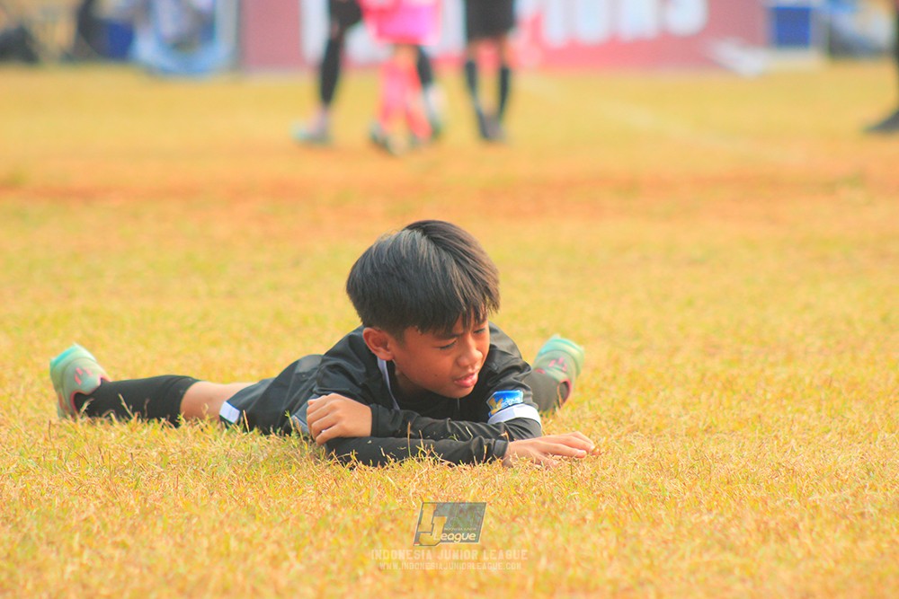 ijlu11 big8 190726 jips soccer vs farama fc