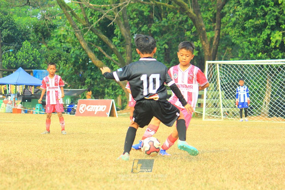 ijlu11 big8 190726 jips soccer vs farama fc