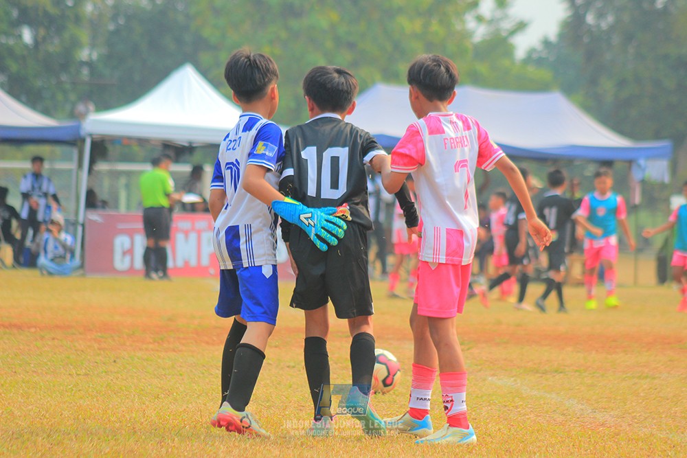 ijlu11 big8 190726 jips soccer vs farama fc
