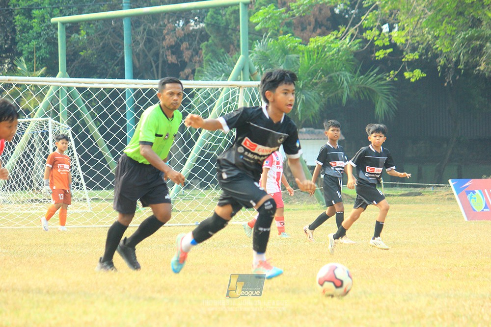 ijlu11 big8 190726 jips soccer vs farama fc