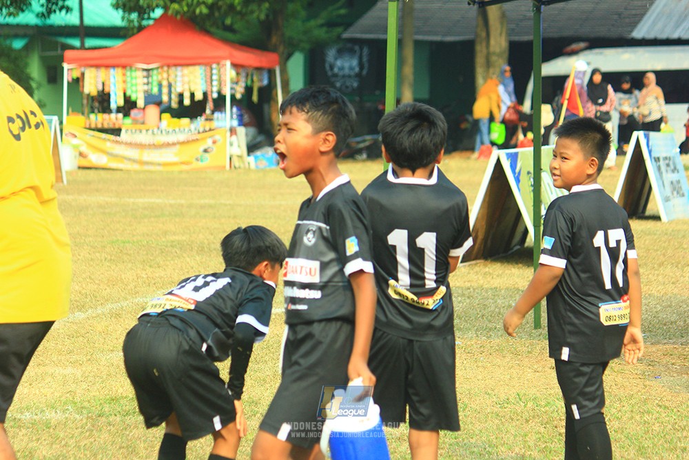 ijlu11 big8 190726 jips soccer vs farama fc