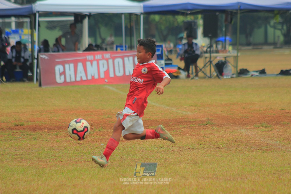 ijlu11 big8 190726 jips soccer vs putra harapan