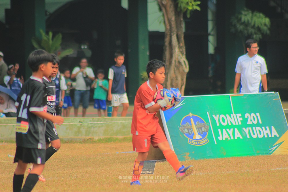 ijlu11 big8 190726 jips soccer vs putra harapan