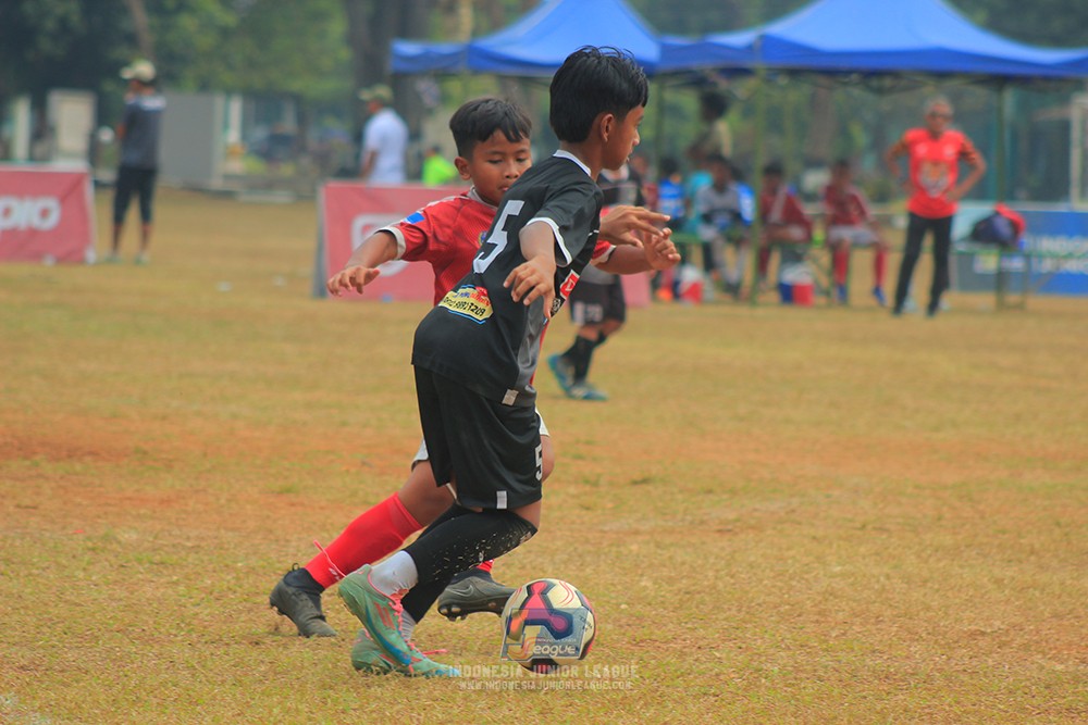ijlu11 big8 190726 jips soccer vs putra harapan