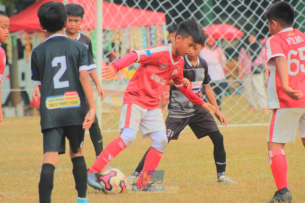 ijlu11 big8 190726 jips soccer vs putra harapan