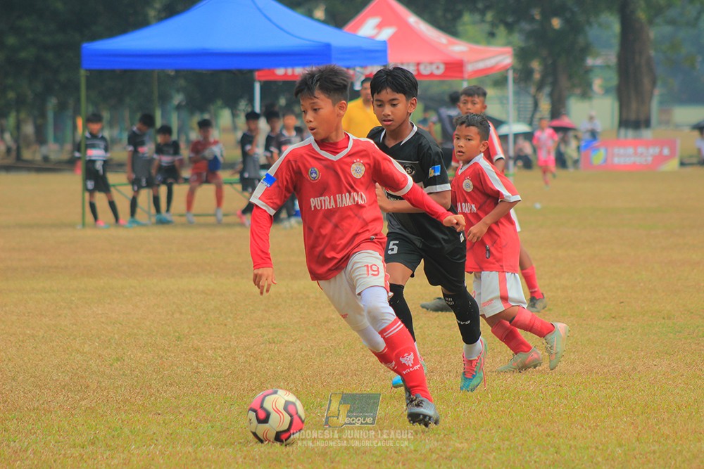 ijlu11 big8 190726 jips soccer vs putra harapan