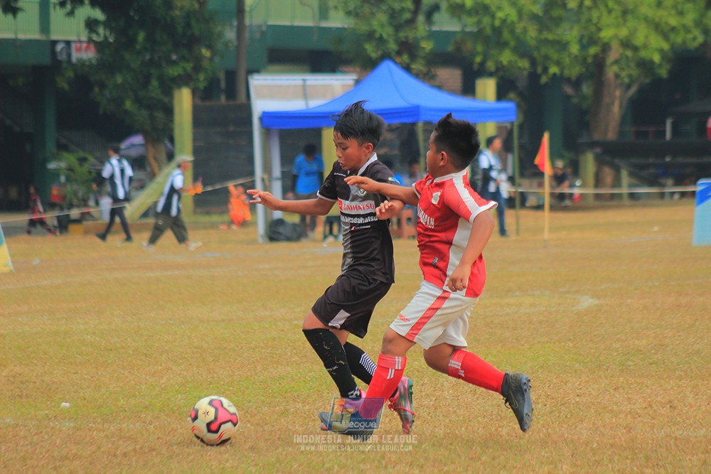 ijlu11 big8 190726 jips soccer vs putra harapan