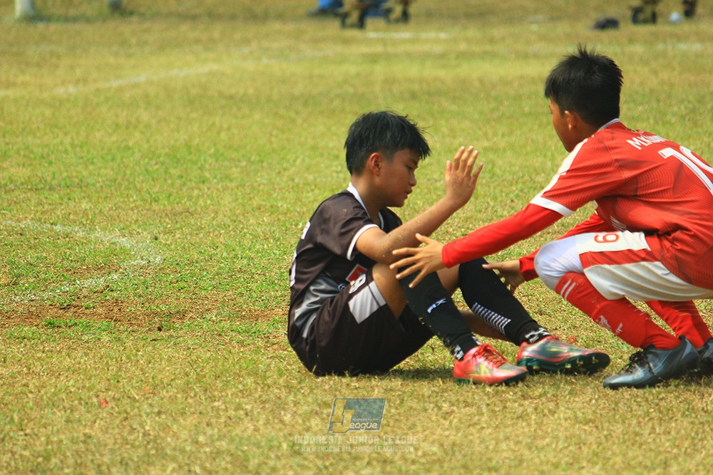 ijlu11 big8 190726 jips soccer vs putra harapan