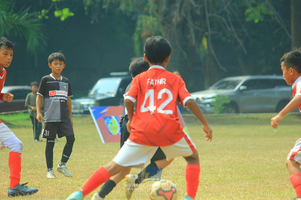 ijlu11 big8 190726 jips soccer vs putra harapan