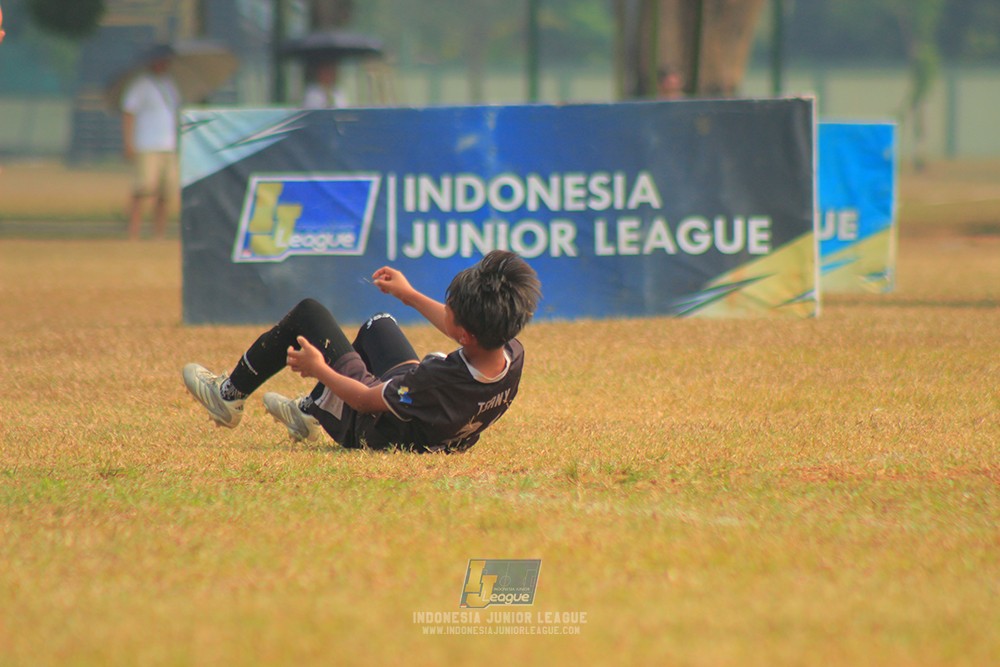 ijlu11 big8 190726 jips soccer vs putra harapan