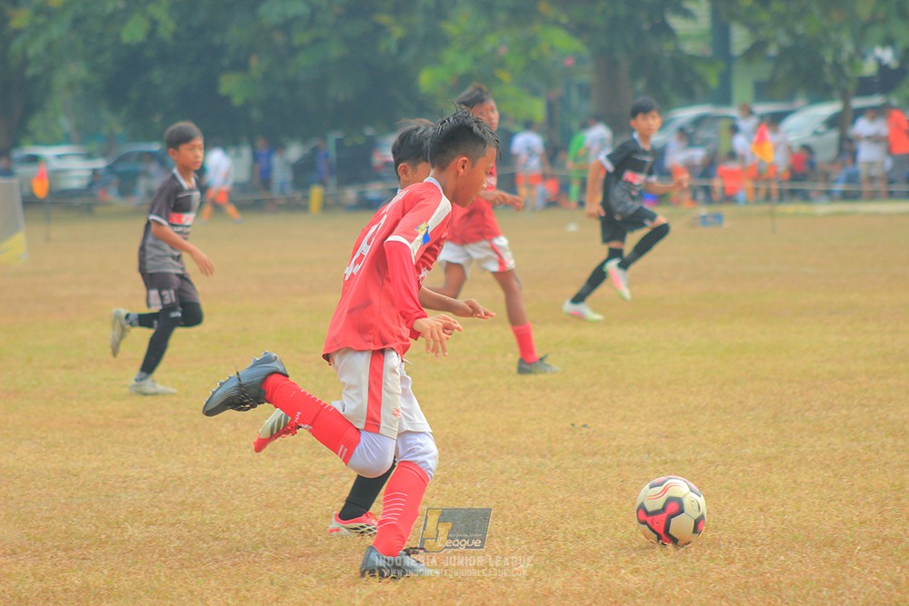 ijlu11 big8 190726 jips soccer vs putra harapan