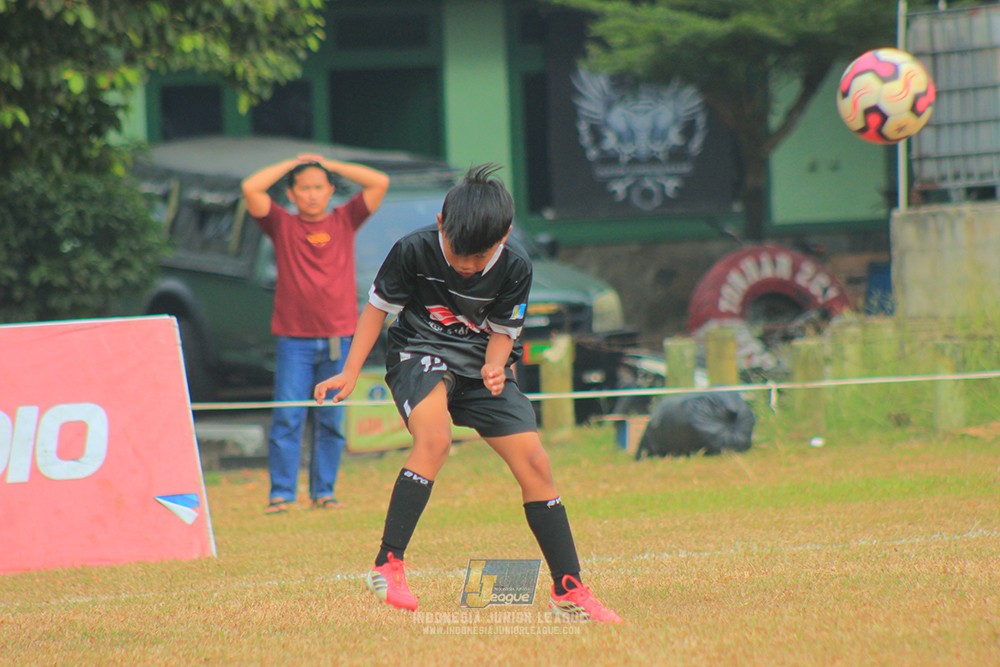 ijlu11 big8 190726 jips soccer vs putra harapan